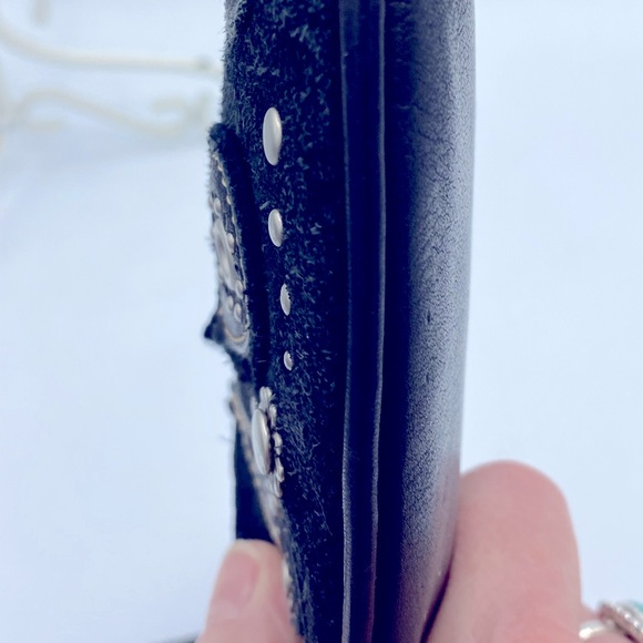 Black Leather /Suede Crescent Shaped Wristlet Bag Paisley Designs Silver Studs - Picture 14 of 15